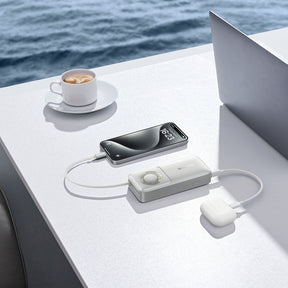 Powerbank Baseus Free2Pull 10000mAh 30W z portem USB-C i rozwijanym kablem USB-C