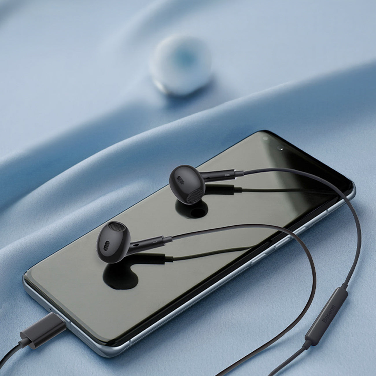 Słuchawki przewodowe Baseus Encok CZ17 douszne USB-C - czarne